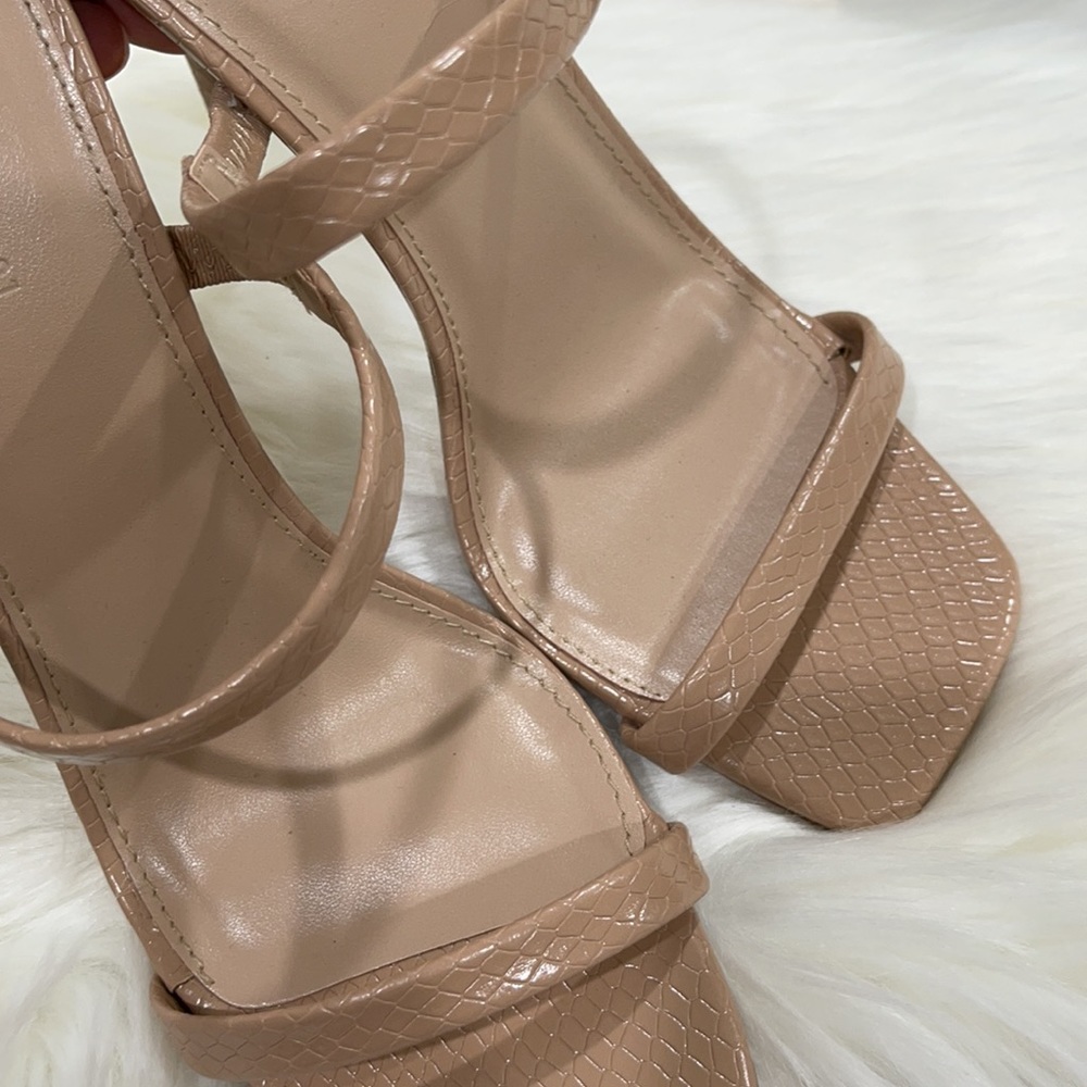 💜FOREVER 21 SHOES💜 - Picture 11 of 12